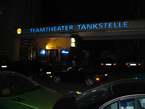 Teamtheater Tankstelle 1.jpg